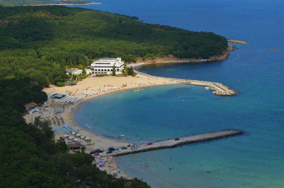 Dima Popova Apartments Царево Екстериор снимка